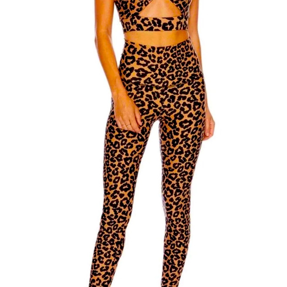 *Brand New Without Tags* Beach Riot Leopard Leggings Small
